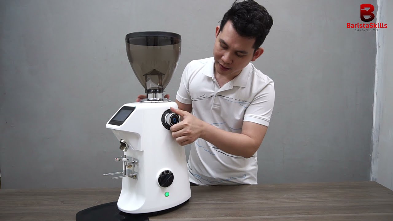 BFC Đối Đầu Nuova Simonelli - Chọn Máy Pha Cà Phê Nào Cho Quán?